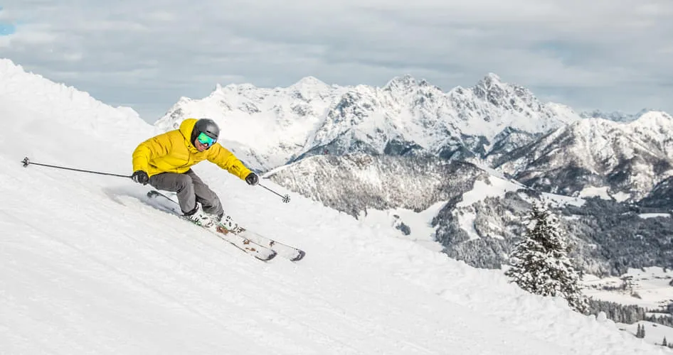 Skiing-und-Snowboarding Skiing-und-Snowboarding